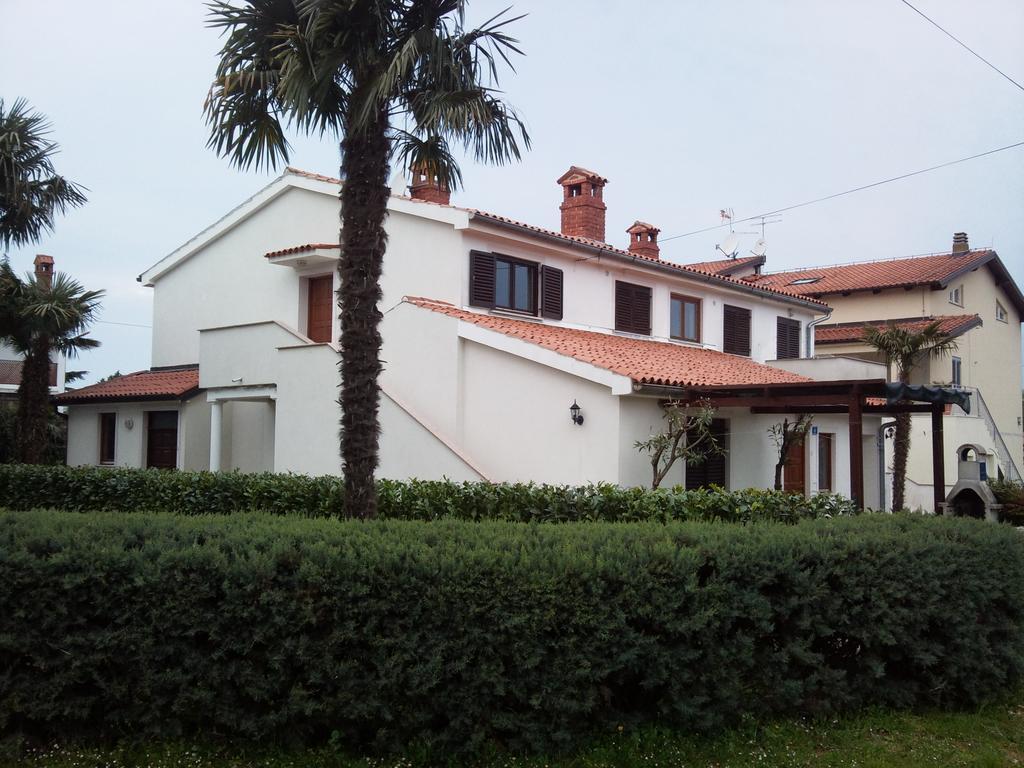 Apartments Lana Umag Bilik gambar